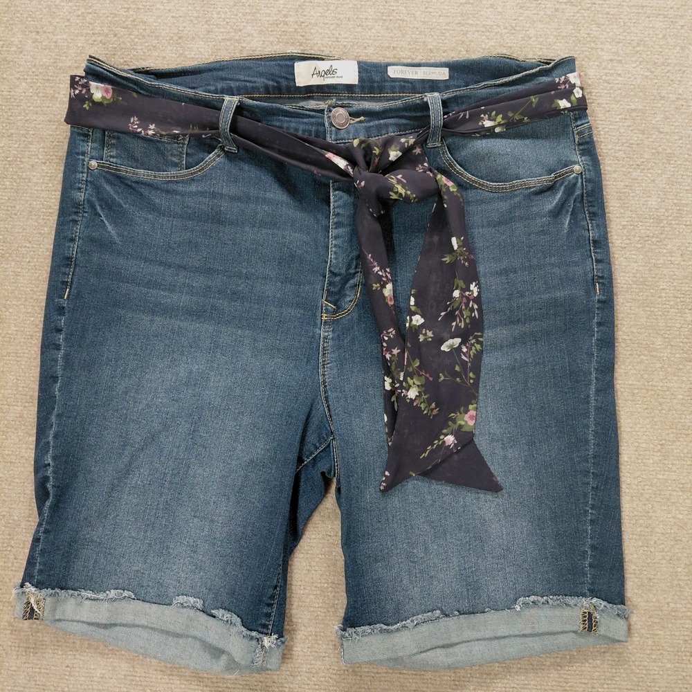 Angels Jeans Signature  Bermuda Shorts Women's Size 18W Dark Blue 8.5"‎ Inseam